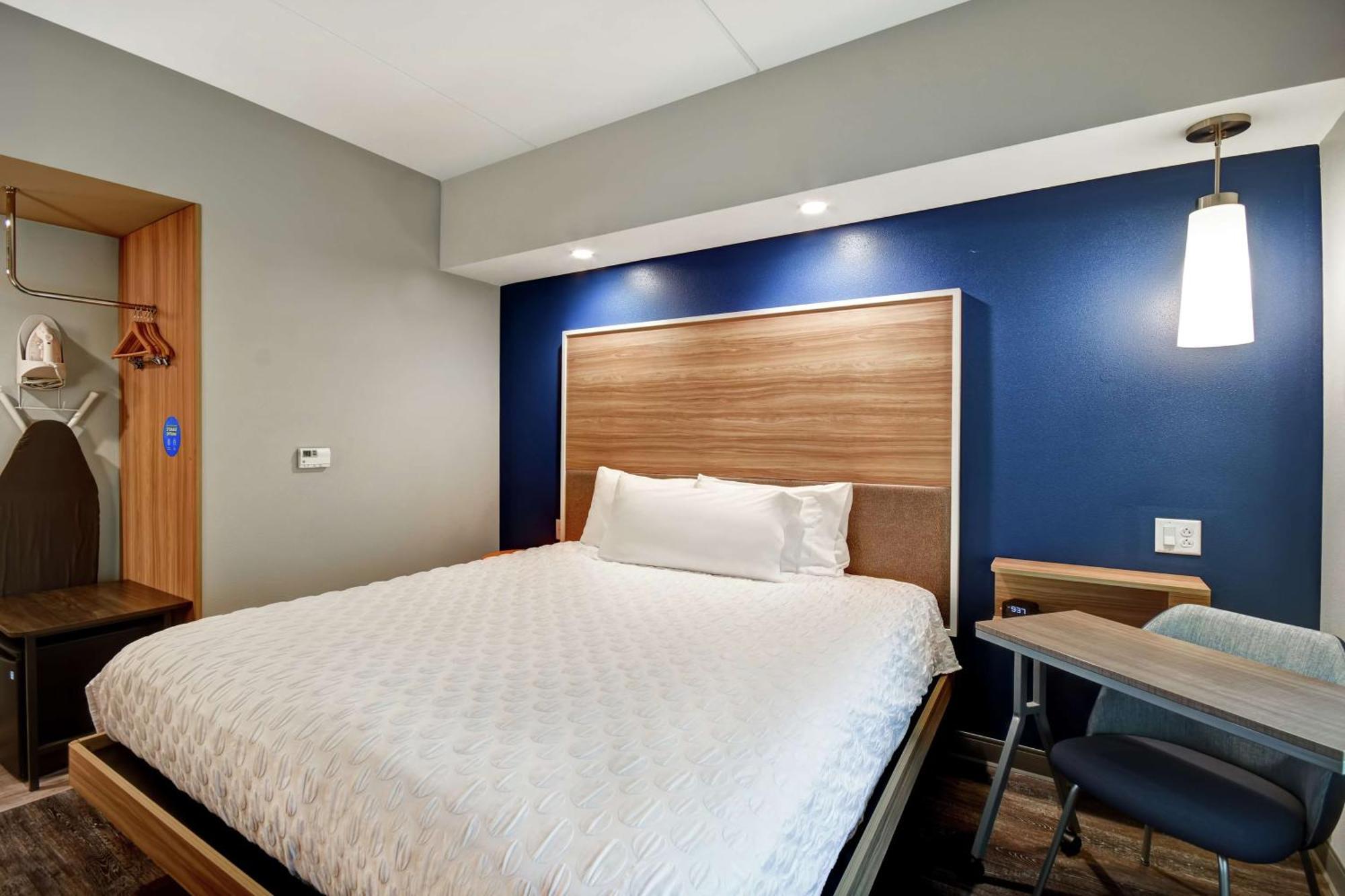 Tru By Hilton Raleigh Durham Airport Hotel Morrisville Exterior photo